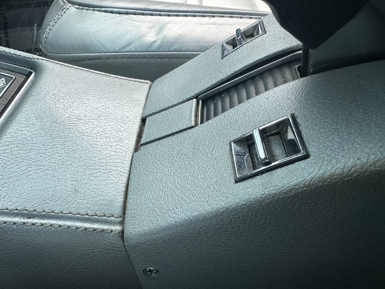1975 Chevrolet Corvette 26