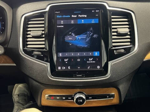 2023 Volvo XC90 B6 Plus Bright Theme 7P