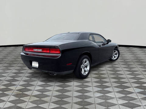 2012 Dodge Challenger SXT Plus