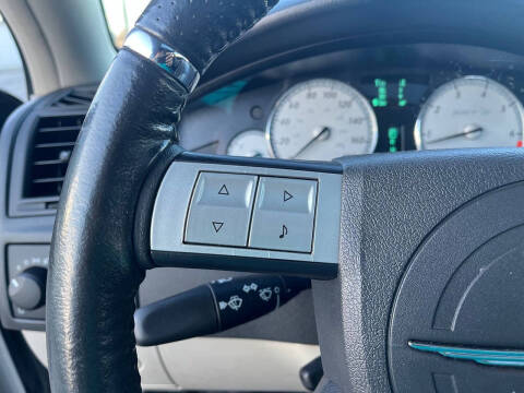 2006 Chrysler 300 SRT-8