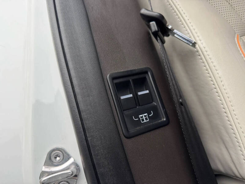 2017 Land Rover Discovery HSE Luxury