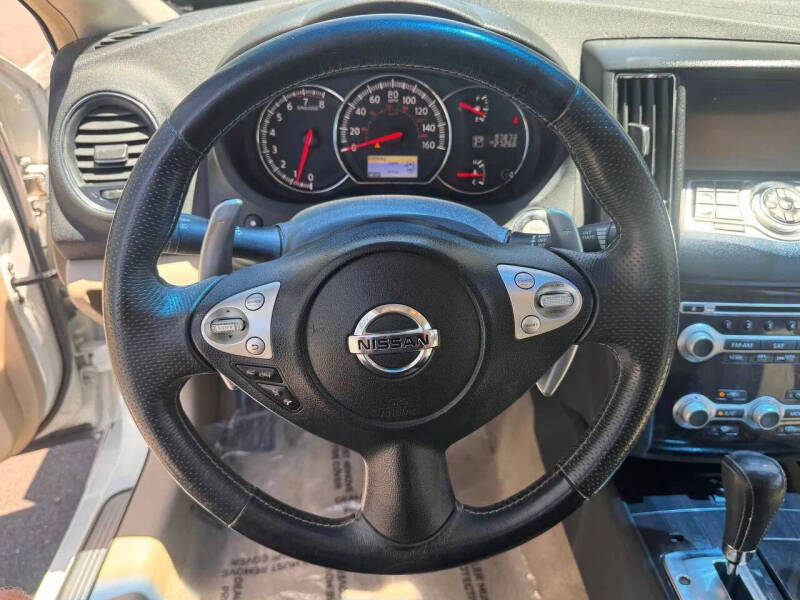 2014 Nissan Maxima