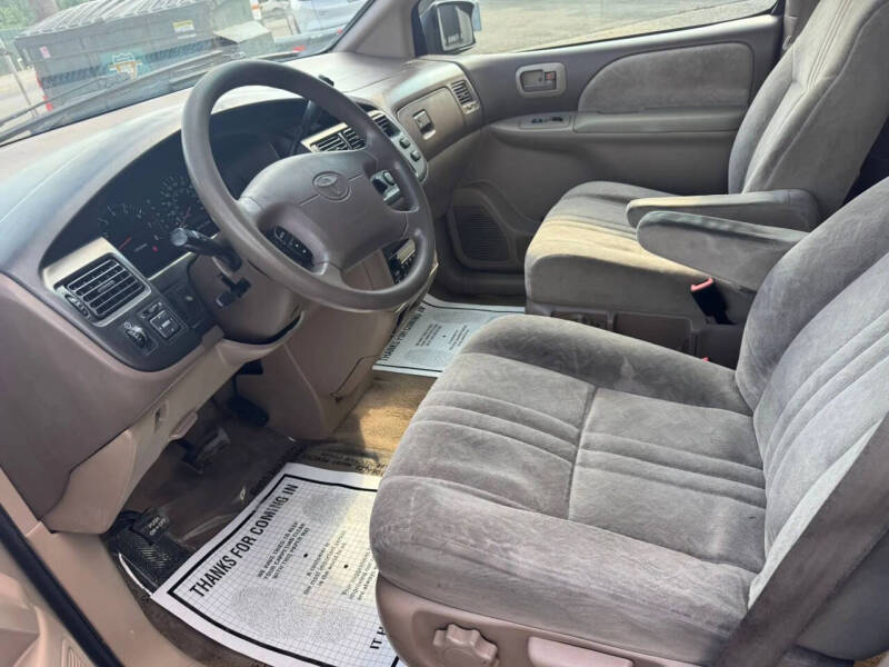 2000 Toyota Sienna