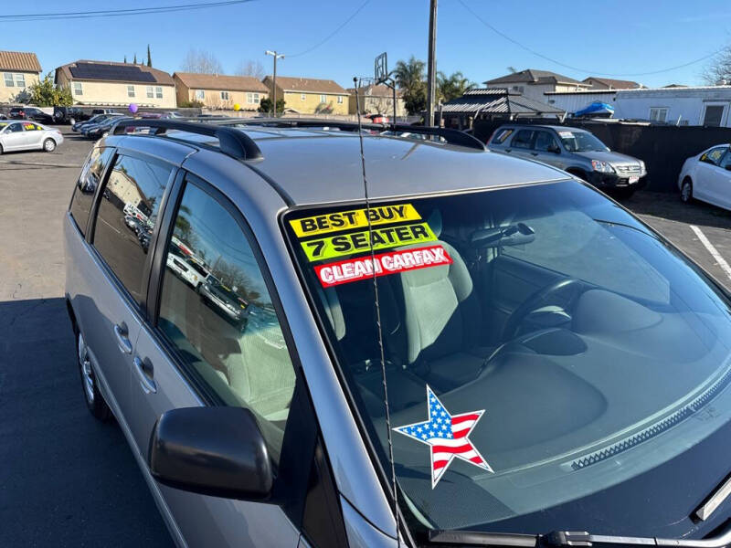 2008 Toyota Sienna CE 7-Passenger