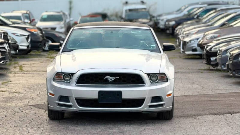 2013 Ford Mustang V6