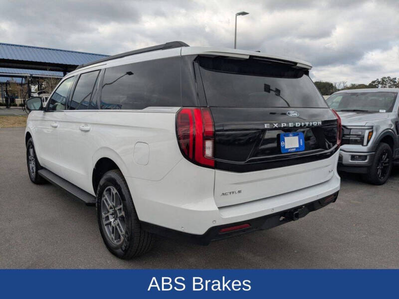 2025 Ford Expedition MAX Active