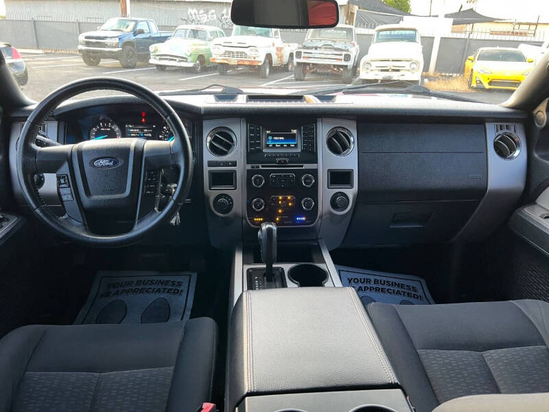 2017 Ford Expedition XLT