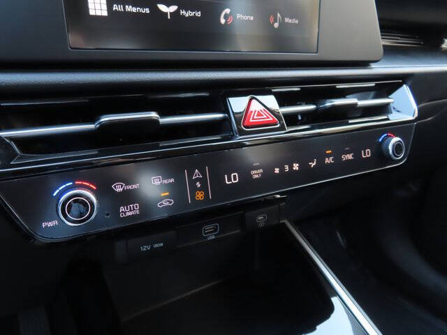 2025 Kia Niro LX