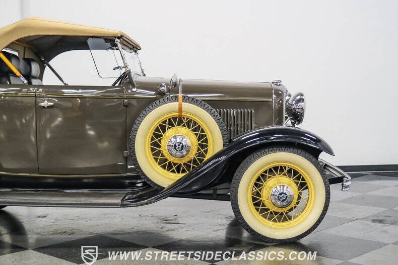 1932 Ford Model 18