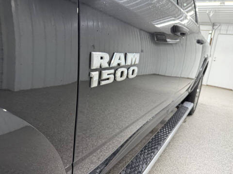 2016 RAM 1500 SLT