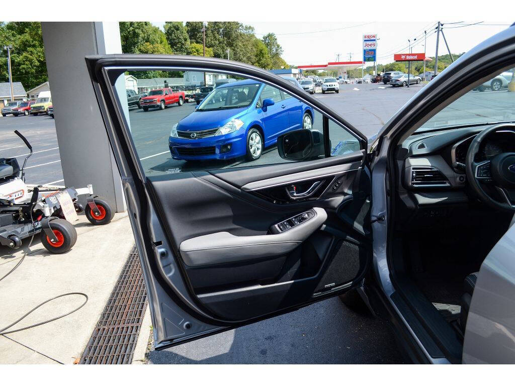 2024 Subaru Outback for sale at EARL DUFF PRE-OWNED CENTER in Harriman, TN