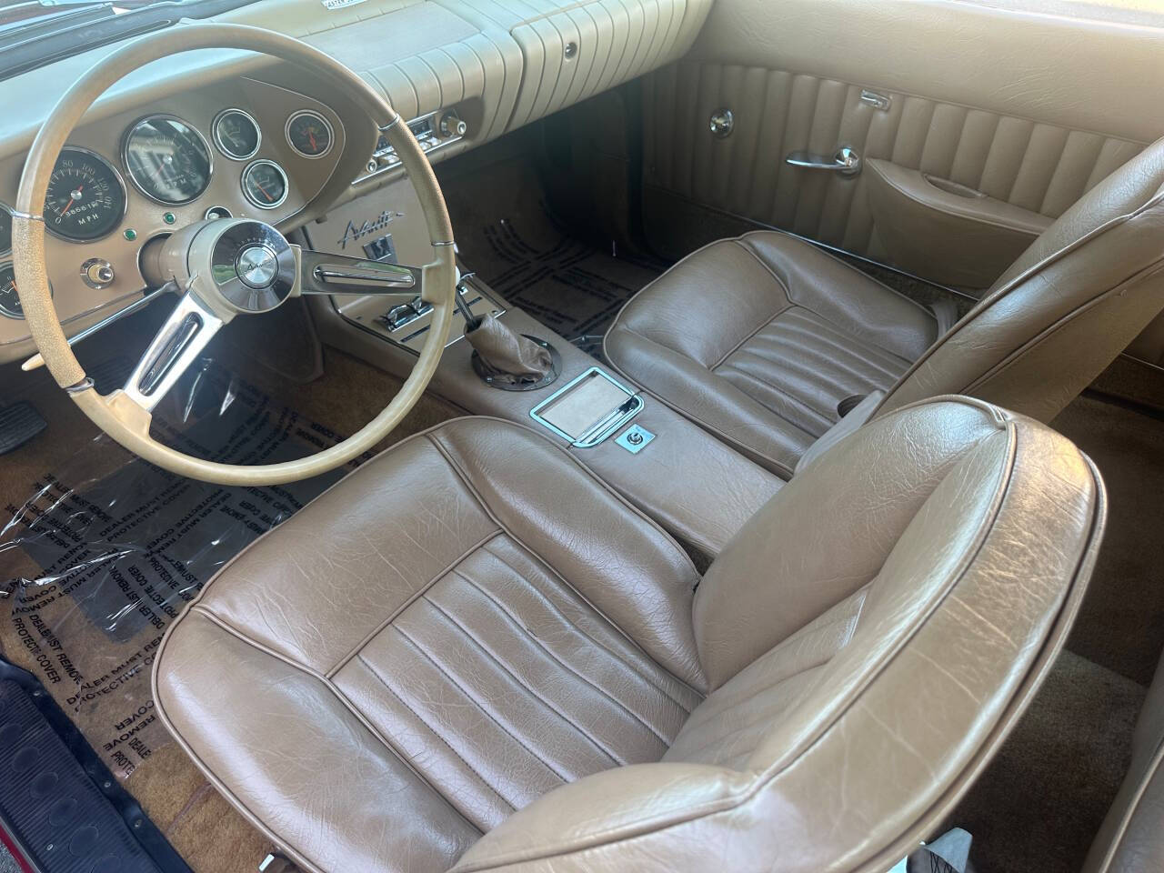 1963 Studebaker Avanti 27