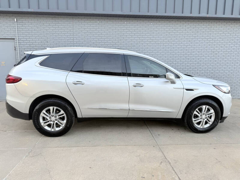 2020 Buick Enclave Essence