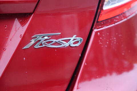 2013 Ford Fiesta SE