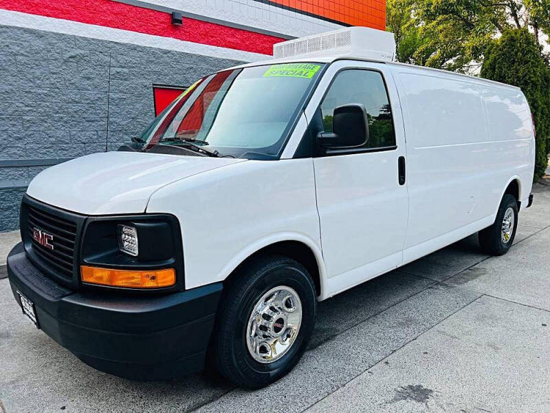 2017 GMC Savana 3500