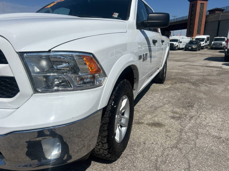 2018 RAM 1500 SLT