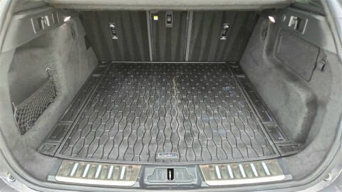 2022 Jaguar F-PACE SVR