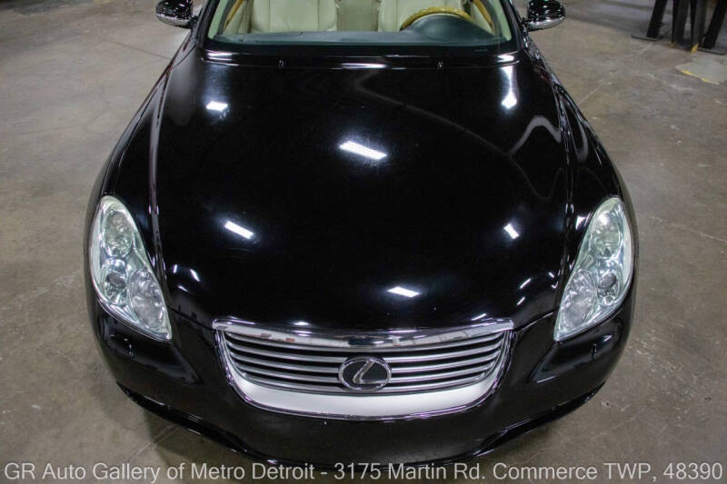 2004 Lexus SC 430