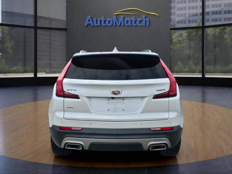 2023 Cadillac XT4 Premium Luxury