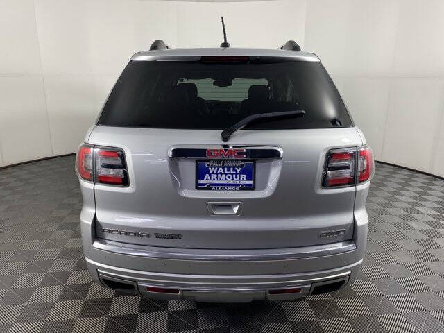 2016 GMC Acadia Denali