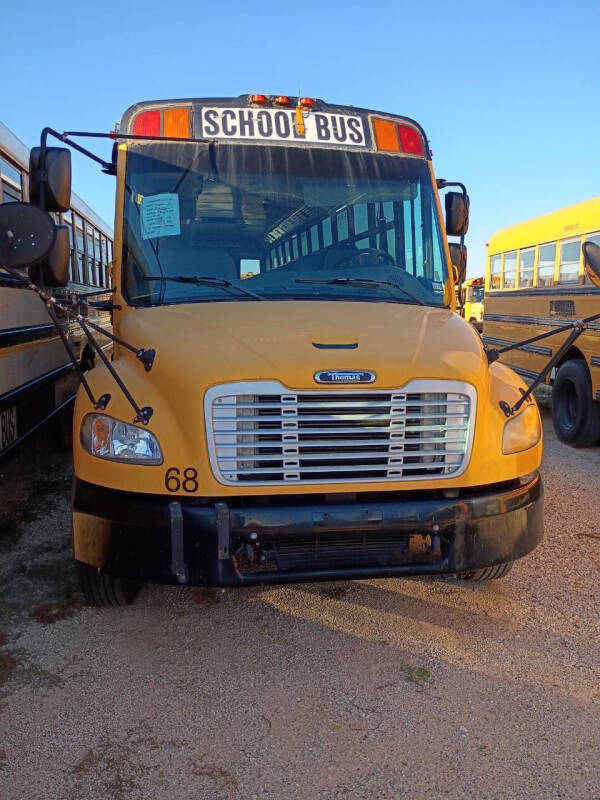 2009 Freightliner B2 Chassis