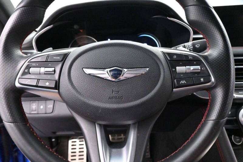 2023 Genesis G70