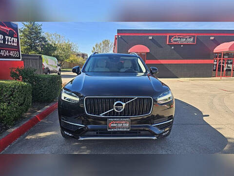 2017 Volvo XC90 T6 Momentum