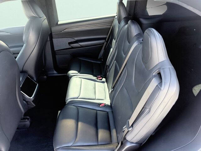 2023 Tesla Model X Standard Range