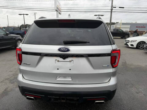 2017 Ford Explorer Sport