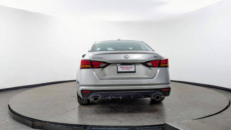 2022 Nissan Altima 2.5 SR