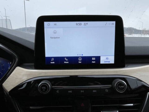 2022 Ford Escape Titanium