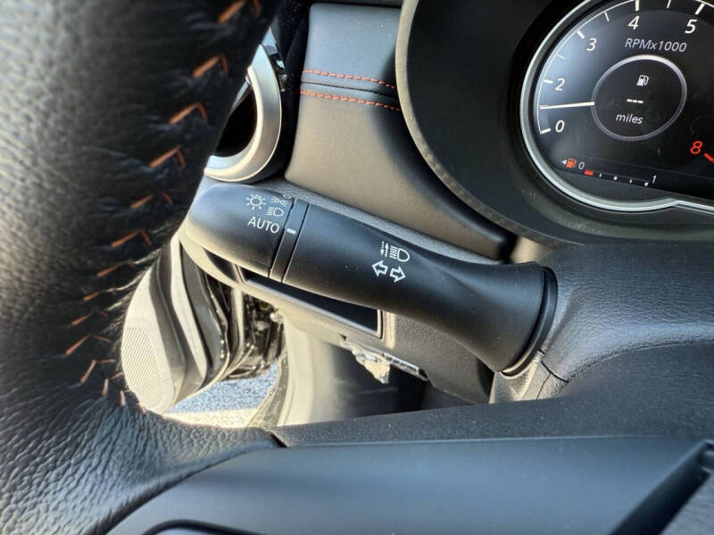 2025 Nissan Versa SR