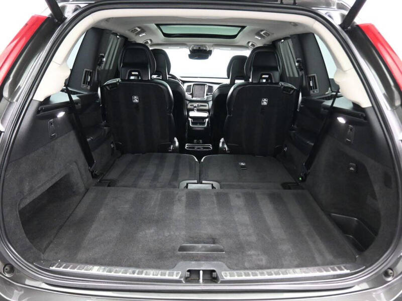 2021 Volvo XC90 T6 Inscription 6-Passenger