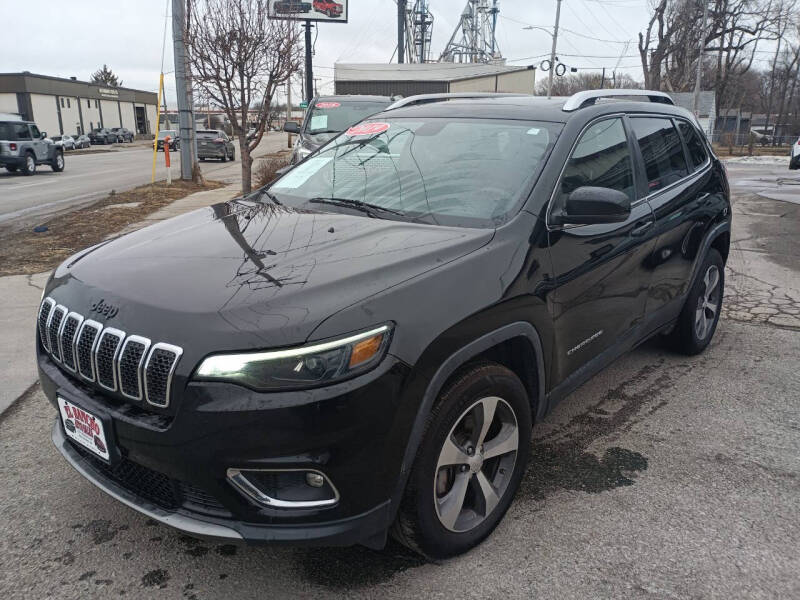 2019 Jeep Cherokee for sale at El Rancho Auto Sales in Des Moines IA