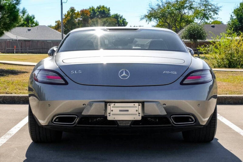 2011 Mercedes-Benz SLS AMG