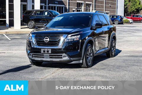 2023 Nissan Pathfinder SV