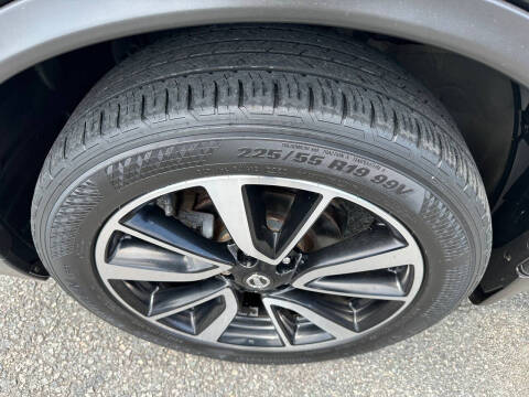 2017 Nissan Rogue SL