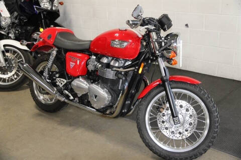 2011 Triumph THRUXTON 9
