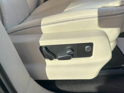 2019 Bentley Bentayga V8