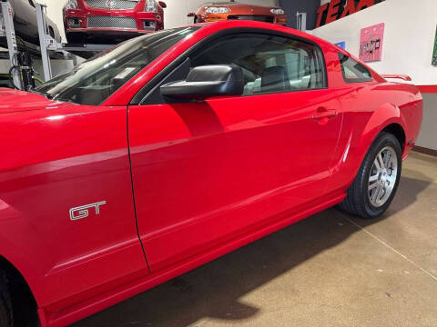 2005 Ford Mustang GT Premium