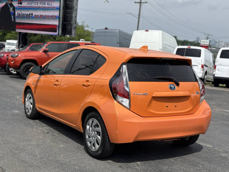 2015 Toyota Prius c Three