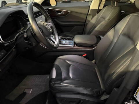 2019 Audi Q8 quattro Premium Plus 55 TFSI