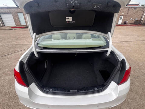 2015 BMW 5 Series 528i