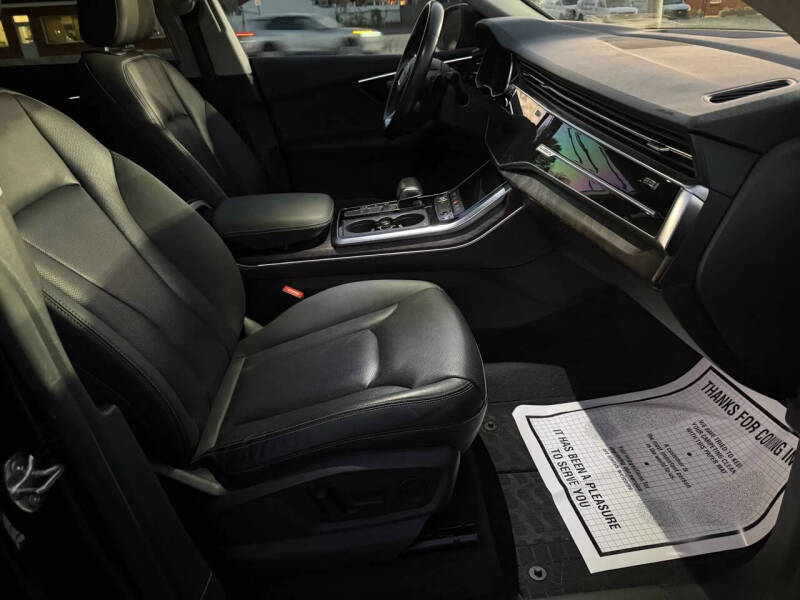 2019 Audi Q8 quattro Premium Plus 55 TFSI