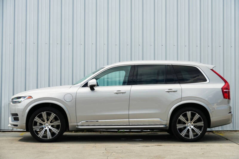 2023 Volvo XC90 Recharge T8 Ultimate Bright Theme 6P