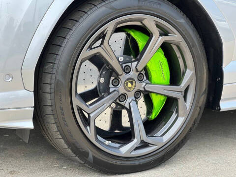 2022 Lamborghini Urus