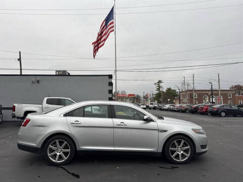 2015 Ford Taurus Limited