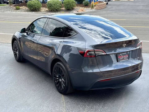 2023 Tesla Model Y Long Range