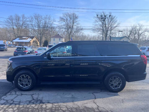 2025 Ford Expedition MAX Active