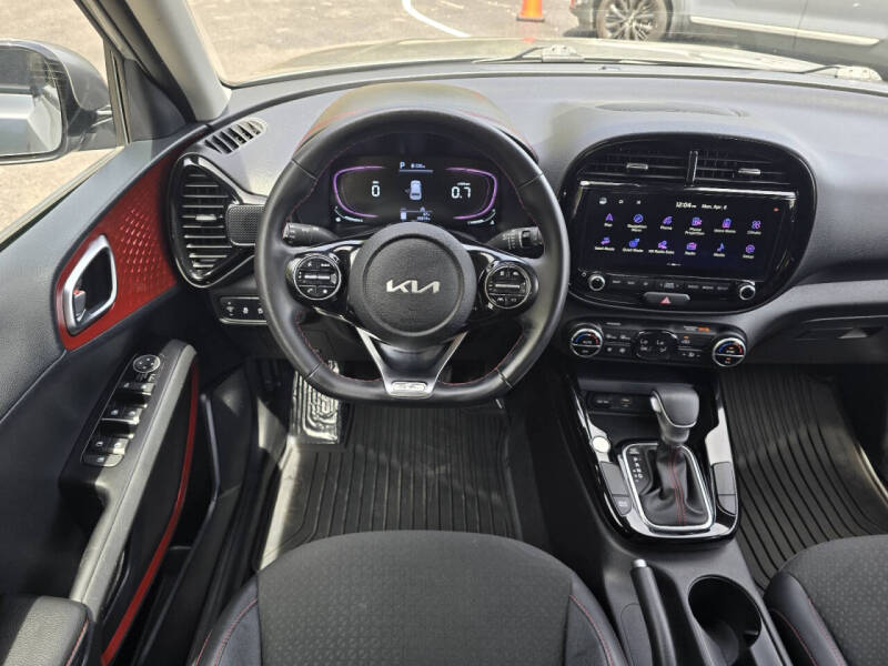 2024 Kia Soul GT-Line